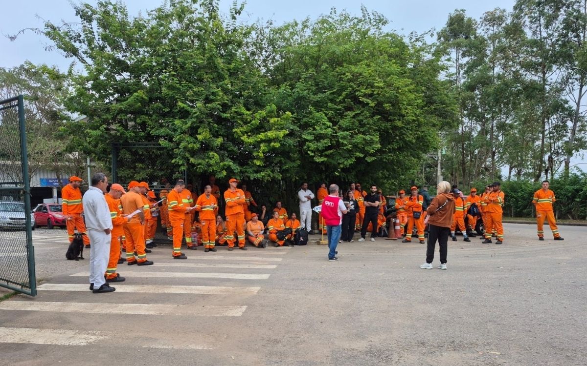 Trabalhadores da Urbam decidem nesta quinta sobre retomada de greve em São José dos Campos após contraproposta rejeitada pelo sindicato