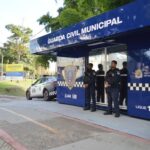 A Prefeitura de São José dos Campos instalou uma nova base da GCM na entrada da comunidade do Banhado, na região central. A estrutura funciona 24 horas e está conectada ao Centro de Segurança e Inteligência.
