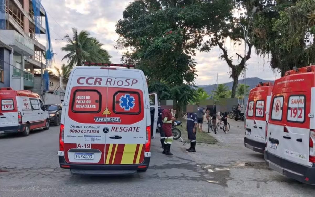 Lancha naufraga com 12 pessoas em Ubatuba durante vendaval; menina de 6 anos está internada em estado grave
