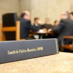 Banco Central corta Selic para 14% ao ano, menor patamar desde março de 2025, mas não sinaliza novos cortes
