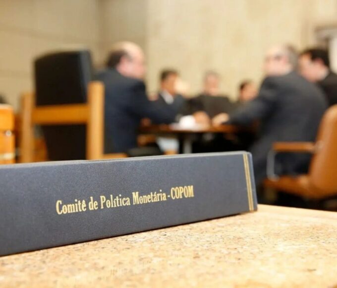 Banco Central corta Selic para 14% ao ano, menor patamar desde março de 2025, mas não sinaliza novos cortes