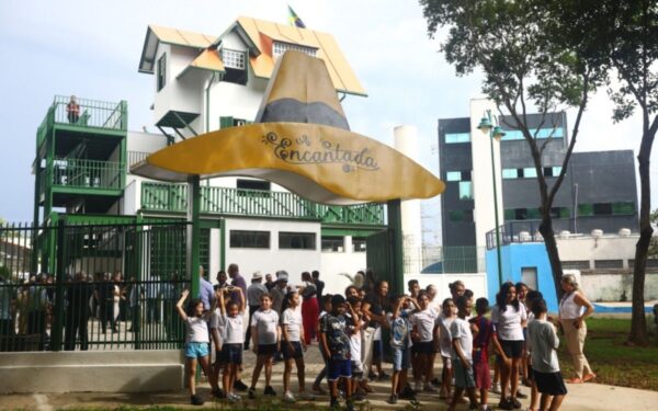 City Tour leva visitantes ao Parque Santos Dumont e à Casa Encantada neste sábado