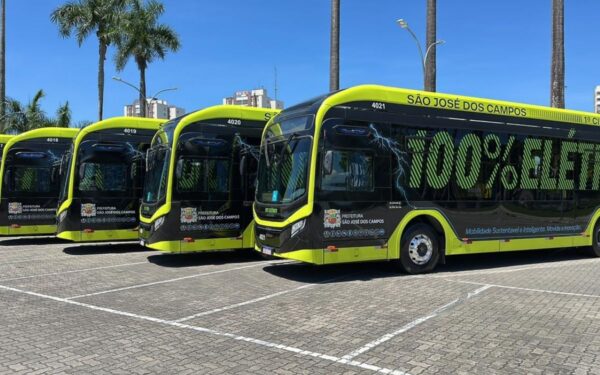 Frota de ônibus elétricos em São José dos Campos