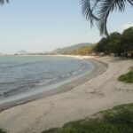 Homem morre afogado na Praia do Iperoig, em Ubatuba; vítima não foi identificada