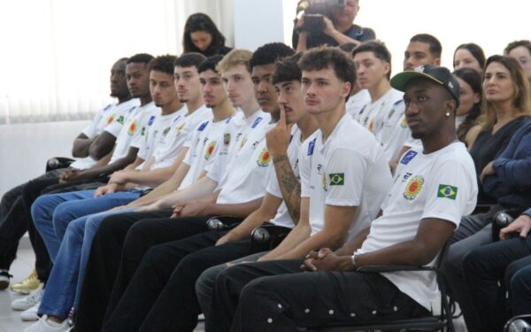 São José Basketball apresenta elenco e estreia no Paulista nesta quinta-feira contra o Paulistano