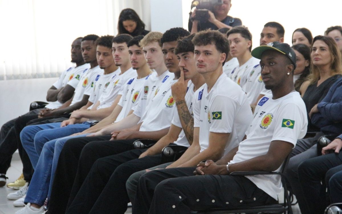 São José Basketball apresenta elenco e estreia no Paulista nesta quinta-feira contra o Paulistano