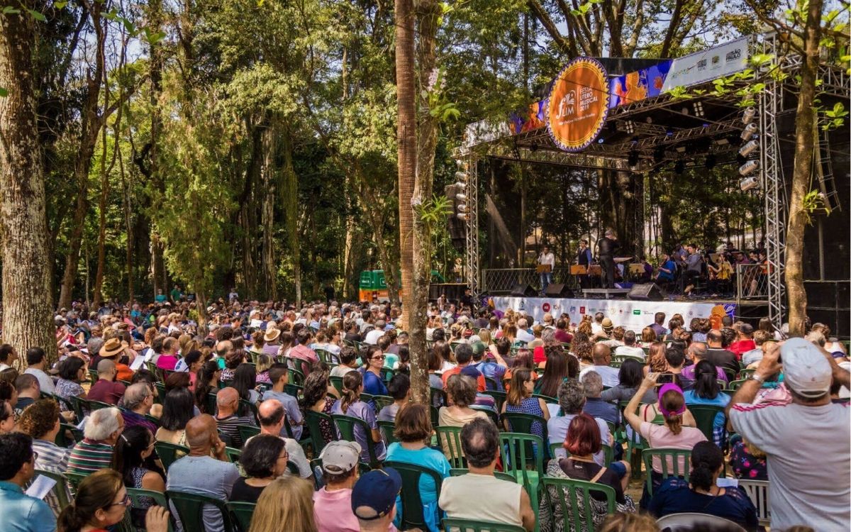 FLIM 2026 terá tema Travessia e homenagem a Ruth Guimarães no Parque Vicentina Aranha