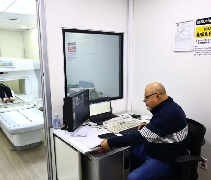Prefeitura apresenta balanço das filas na saúde; fisioterapia tem a maior queda, de 65,58%