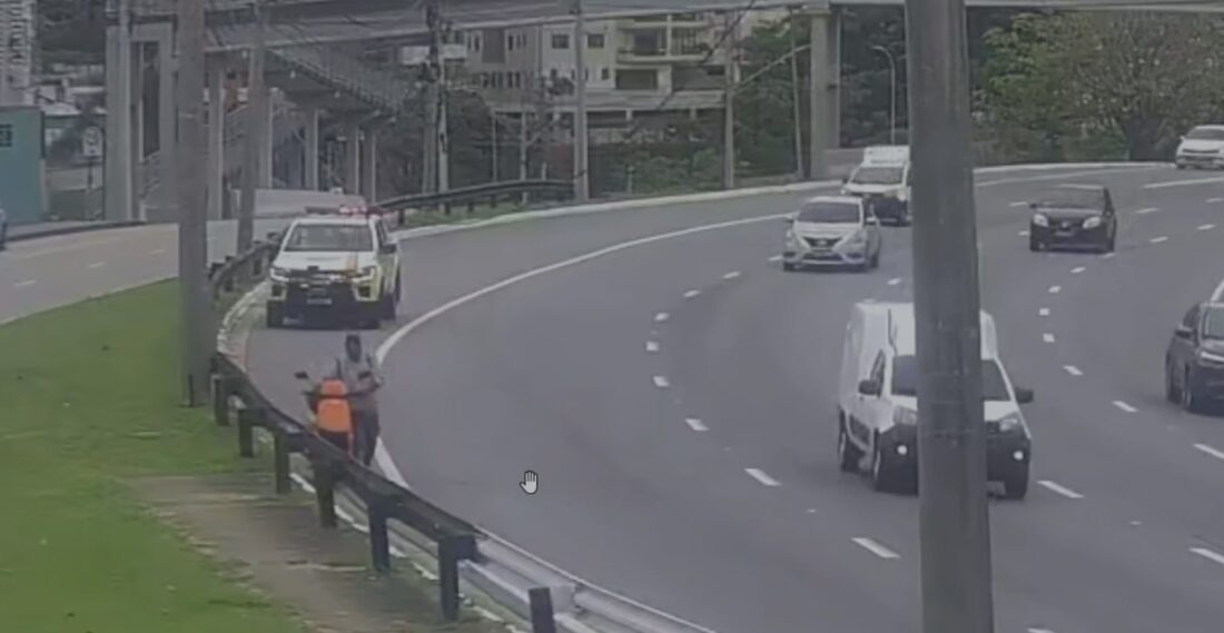 Foto de capa: Divulgação Mais um condutor de autopropelido é flagrado em via proibida em São José dos Campos