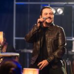 Show de Dino Fonseca é cancelado em São José dos Campos; organização e produtora trocam versões