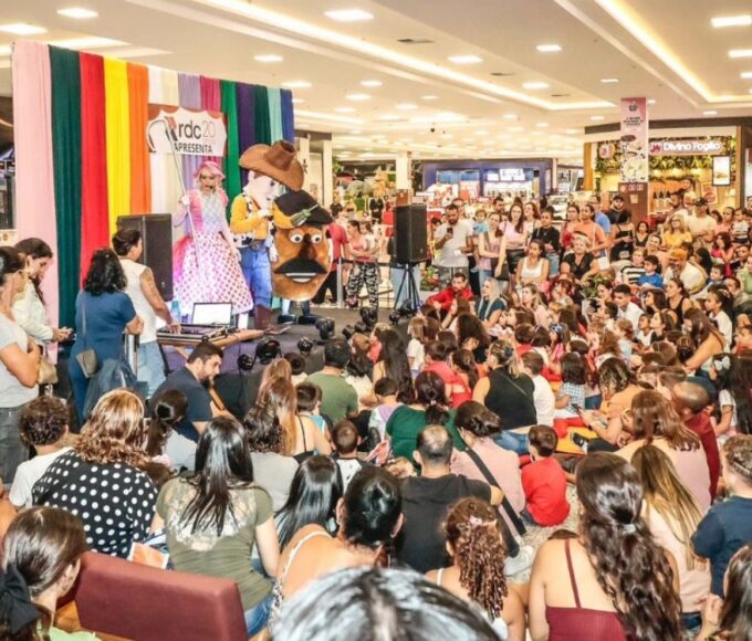 Teatro infantil gratuito no Jardim América recebe Galinha Pintadinha e Pintinho Amarelinho